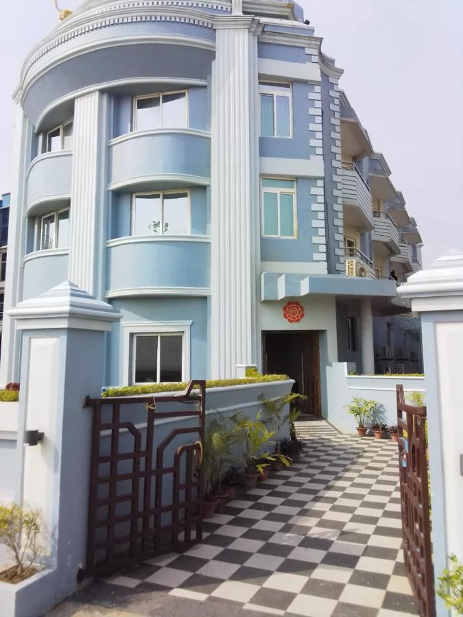 Hotel Prabhupada Puri Exterior foto